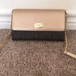 Michael kors purse